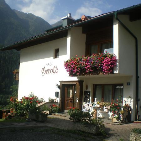 Haus Gerold Hotel Oetz Zewnętrze zdjęcie