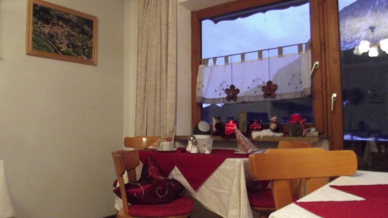 Haus Gerold Hotel Oetz Zewnętrze zdjęcie